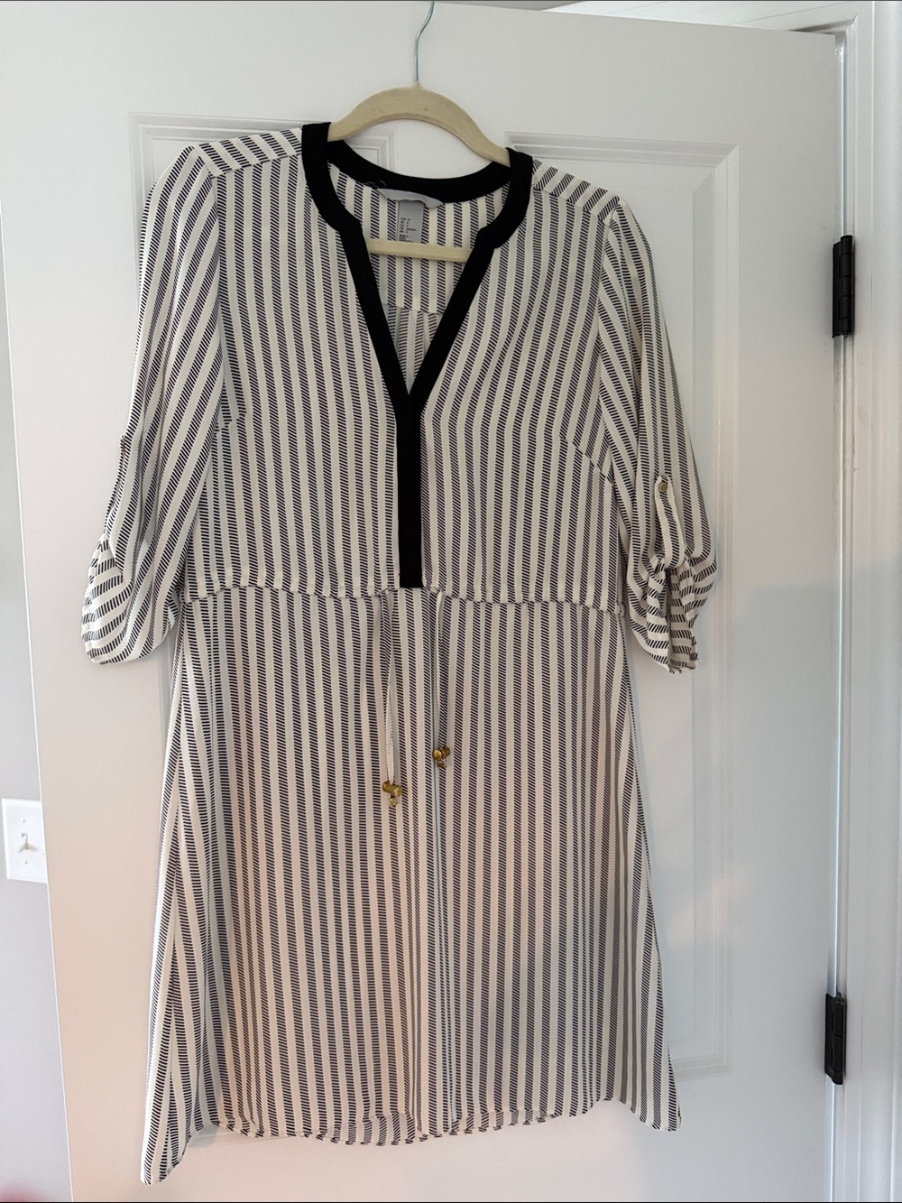 H&M White and Black Striped V-Neck Midi Dress